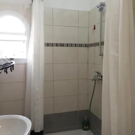 Holidays In Cyprus Apartment *